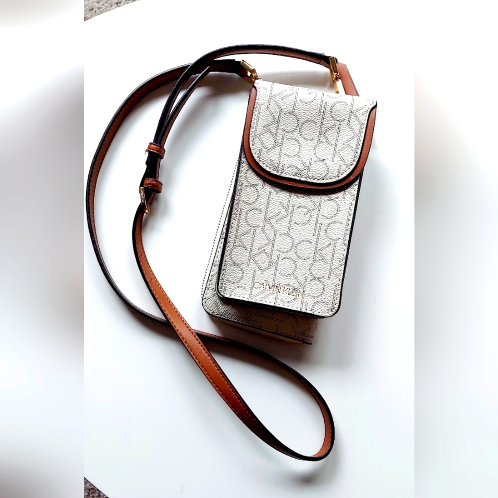 EUC! Calvin Klein Bella Novelty Crossbody, Multi Logo